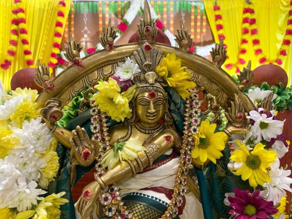close-up-nataraja-idol.jpg